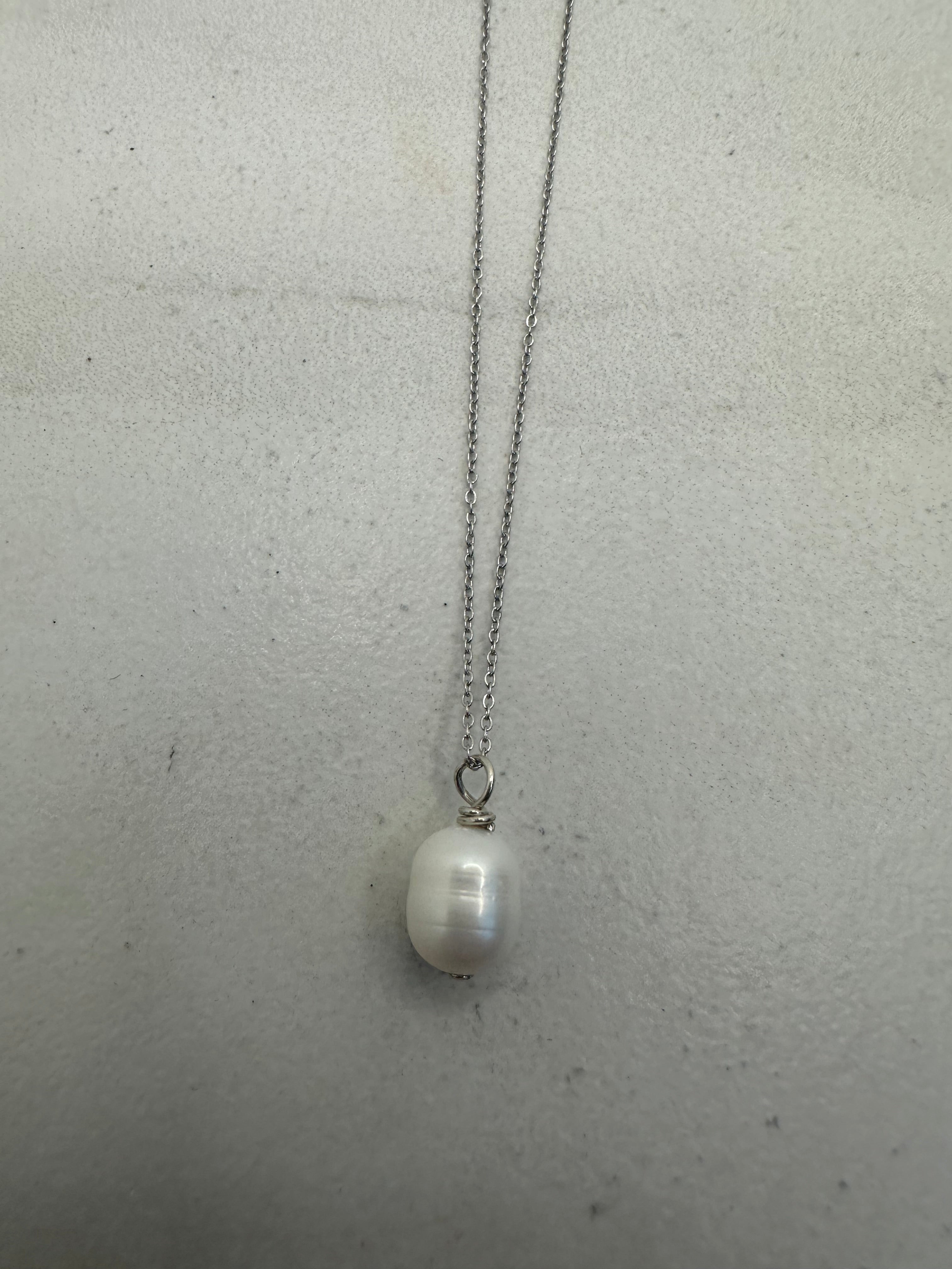 Celeste Adjustable Pearl Necklace