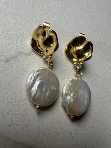 Solstice Pearl Earrings